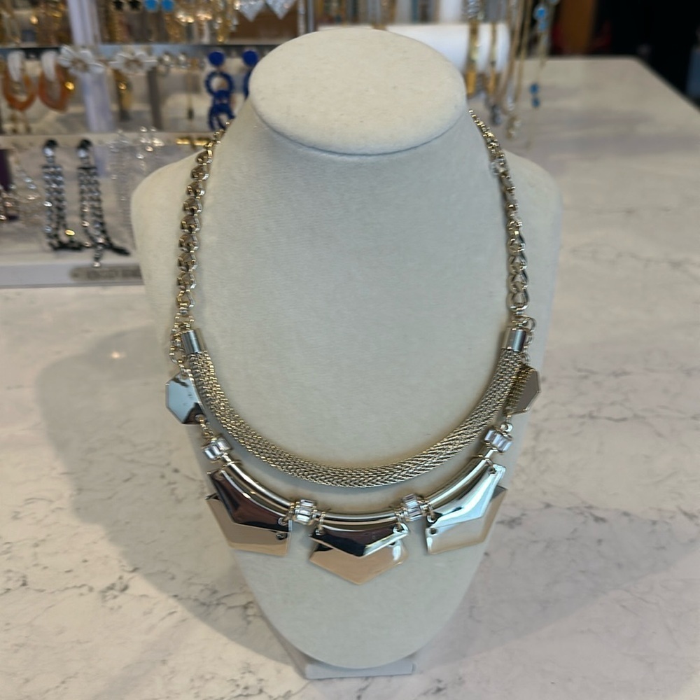 WHBM gold tone rope and smooth disc costume necklace